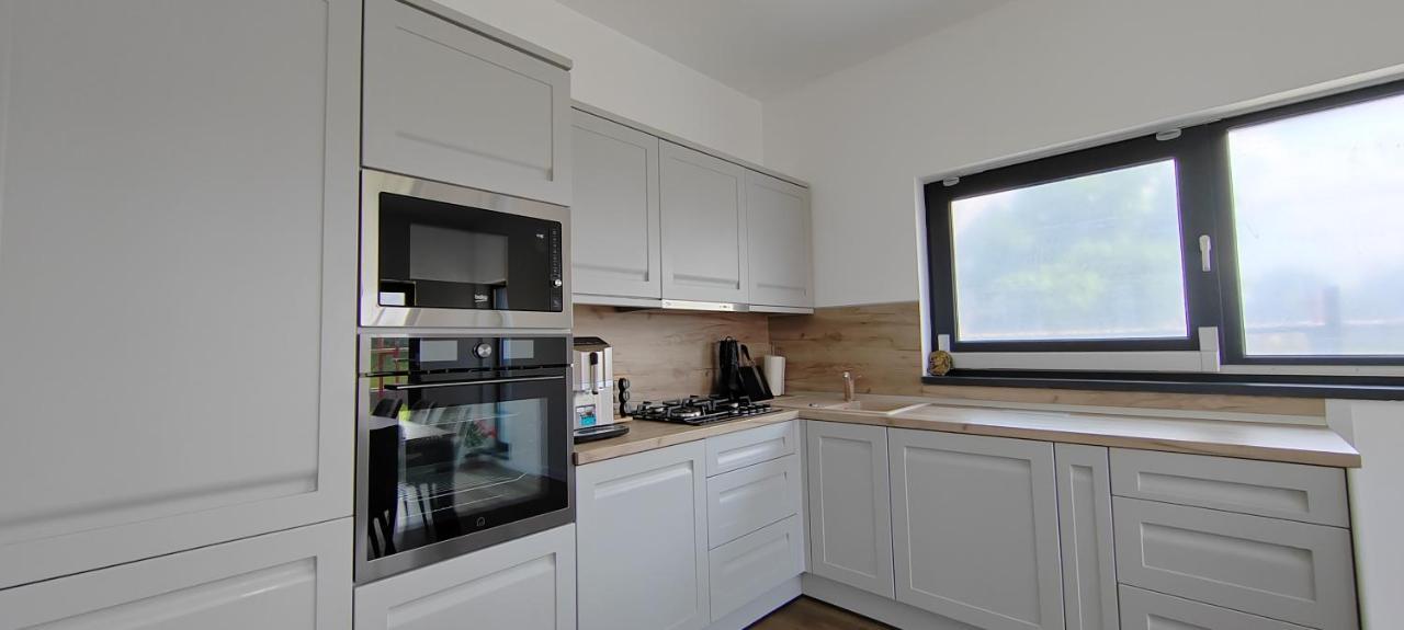 Casira Guesthouse Sanmartin Bagian luar foto