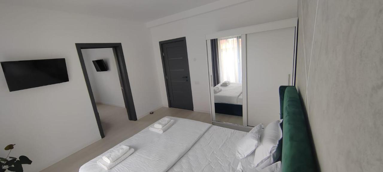 Casira Guesthouse Sanmartin Bagian luar foto