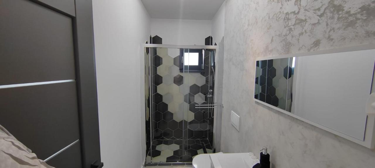 Casira Guesthouse Sanmartin Bagian luar foto