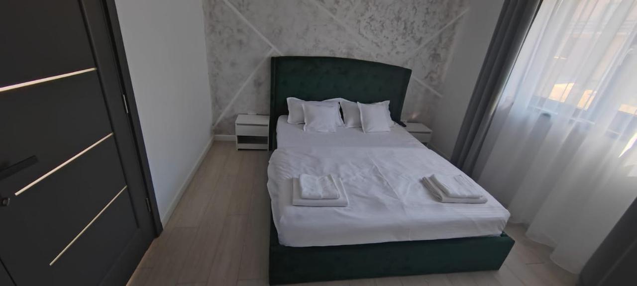 Casira Guesthouse Sanmartin Bagian luar foto