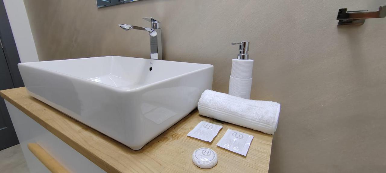 Casira Guesthouse Sanmartin Bagian luar foto