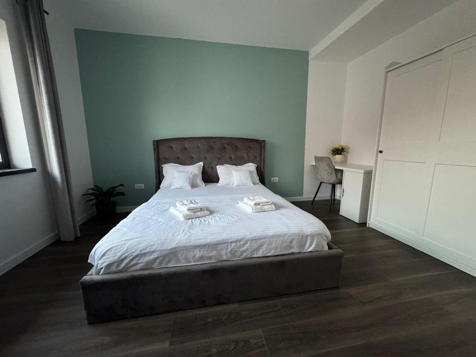 Casira Guesthouse Sanmartin Bagian luar foto